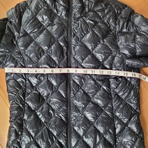 black quilted down jacket zip up gorpcore outdoors neutral minimalist - Picture 8 of 10
